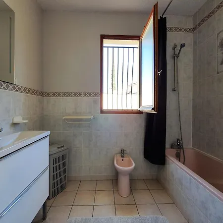 Charming In Saint-genies Saint-Genies-de-Fontedit